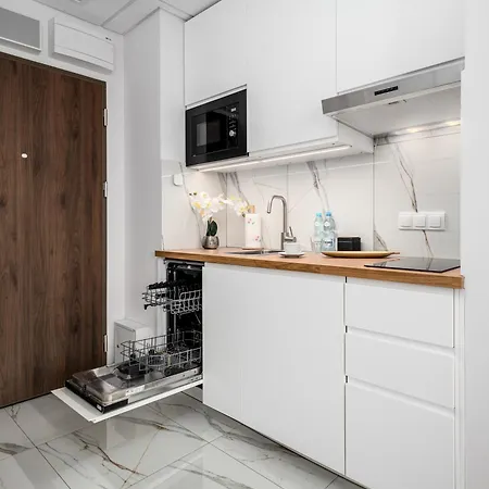 Apartment Wola Warschau